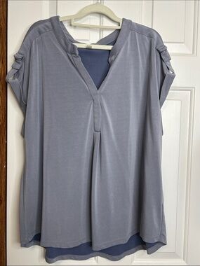 CG Sport Relaxed V-Neck Short Sleeve Blouse in Dusty Blue Gray